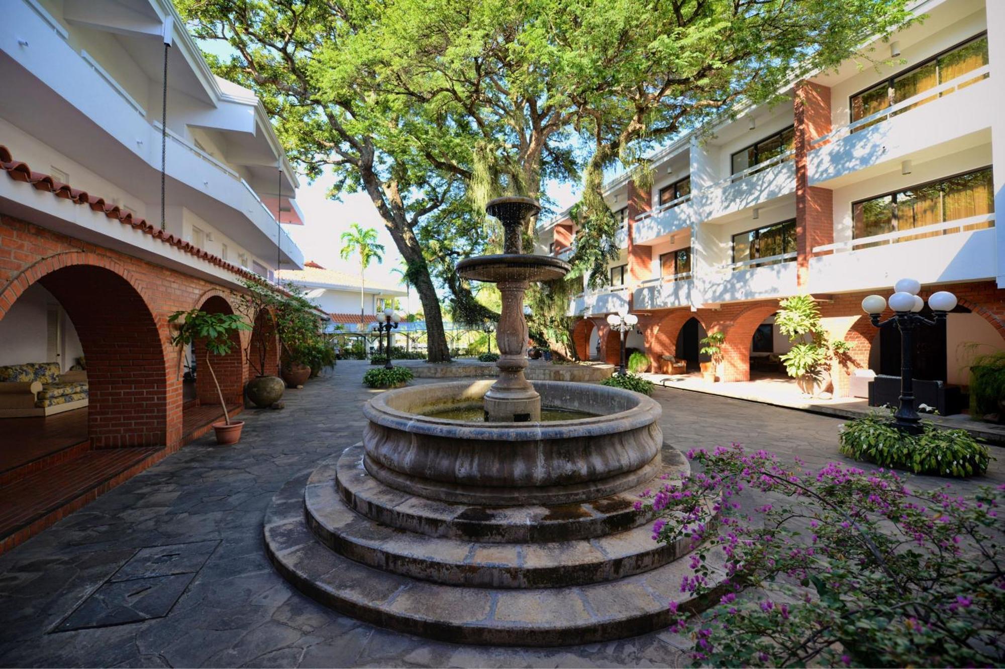 Los Tajibos, Santa Cruz De La Sierra, A Tribute Portfolio Hotel Exteriör bild